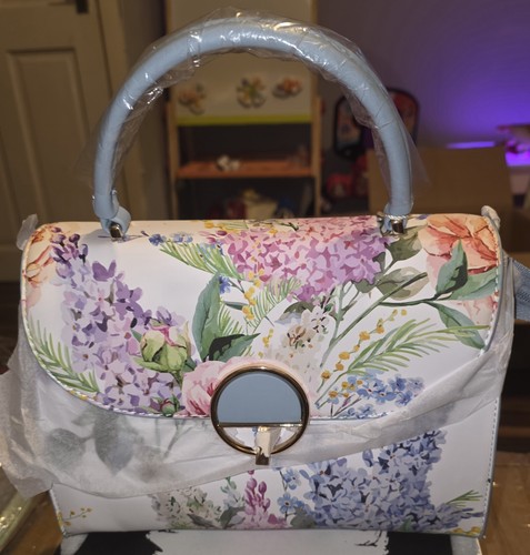Baby blue flower - blue,